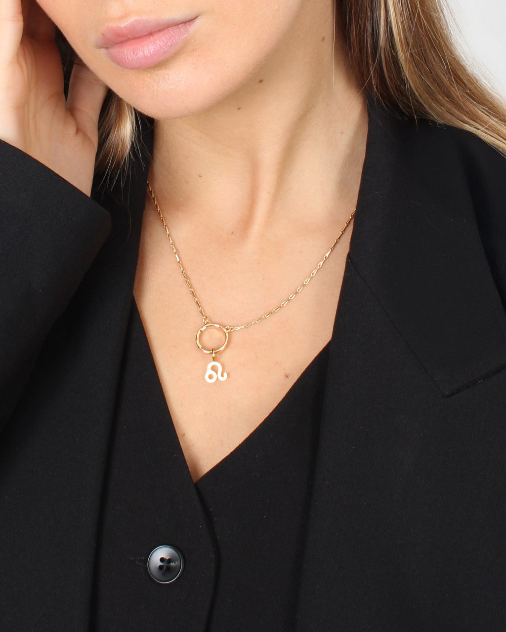 Charm Leo VESIICA BRAND