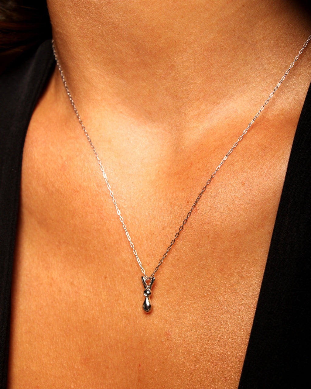 Colgante Conejo Plateado VESIICA VESIICA BRAND