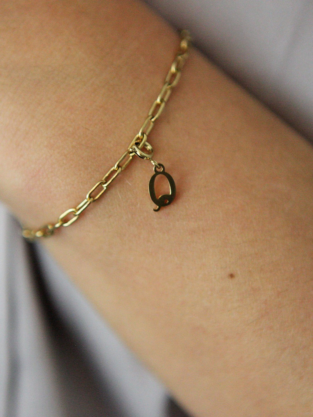 Charm Letra Q VESIICA