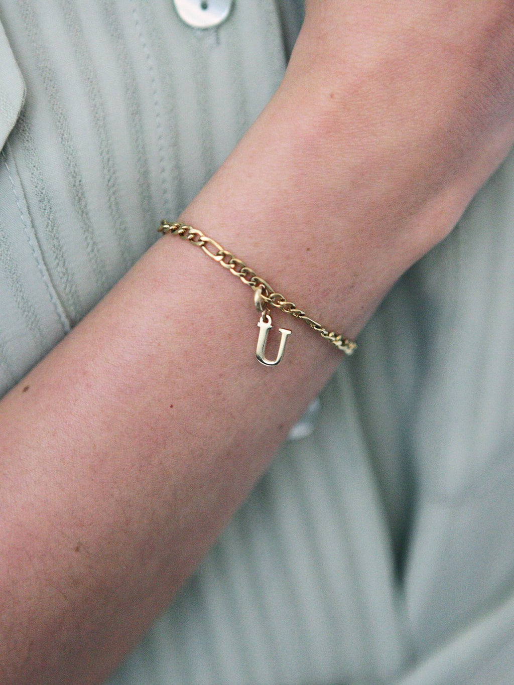 Charm Letra U VESIICA